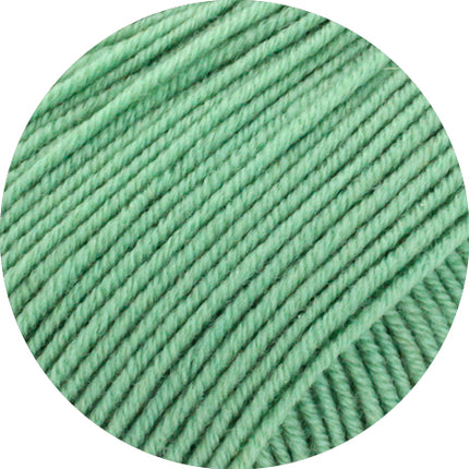 Swatch Cool Wool merinogaren kleur groen van Lana Grossa bij Garenkunst.nl