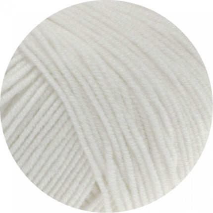 Swatch Cool Wool merinogaren kleur wit van Lana Grossa bij Garenkunst.nl