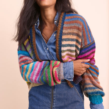 Modelfoto reipakket gestreept vest Candy van Lana Grossa, originele afbeelding uit magazine Gomitolo 18