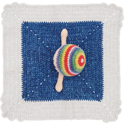 Bovenaanzicht gehaakt Ricorumi knuffeldoekje Rainbow, detail van het patroon