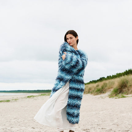 Haakpakket mantel met Picasso – Model 50 – Filati Journal 68 | Lana Grossa