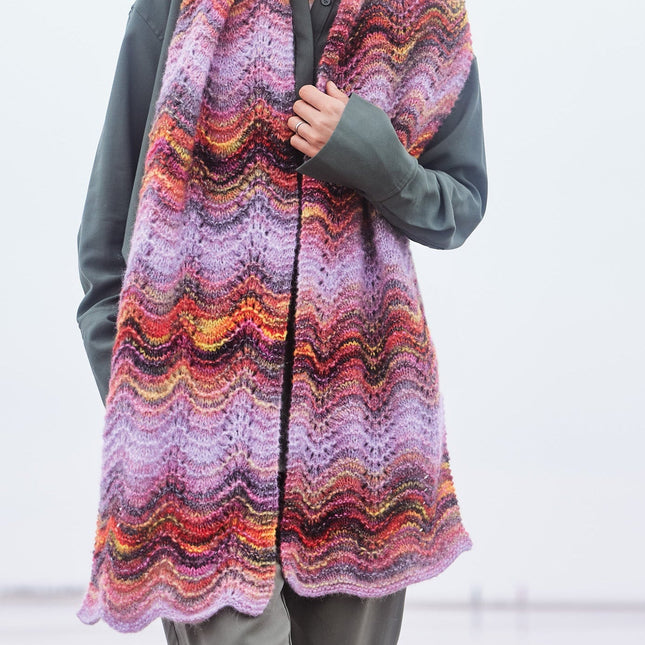 Breipakket sjaal met Picasso – Model 7 – Lookbook 17 | Lana Grossa