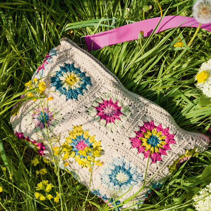 Bags 01 – Tassen brei- en haakpatronen bestellen | Lana Grossa